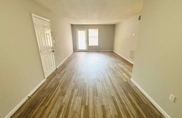 2514 VETERANS MEMORIAL PARKWAY Gallery 2