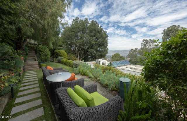 6835 Pacific View Drive - 6835 Pacific View Drive, Los Angeles, CA 90068