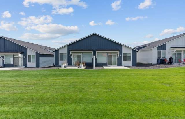 604 South Crescent Lane - 1 photos photos