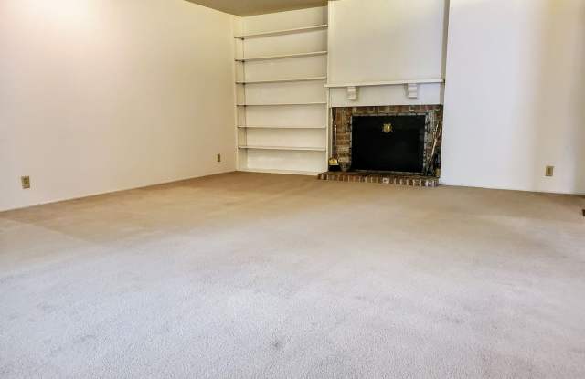 16622 NE 19th Pl Gallery 3
