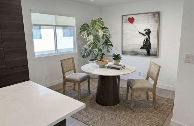 431 North Alhambra Avenue Gallery 3