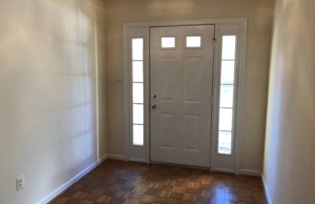 7825 Yankee Harbor Dr Gallery 2