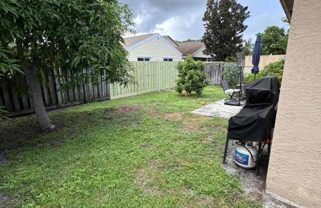 5621 Azalea Circle photos photos 5621 Azalea Circle photos photos