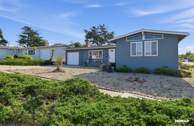 Charming 3BR House in Marina Gallery 1