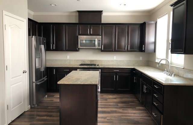 7075 N Mariposa Ct Gallery 3