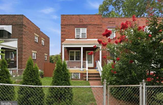 345 WESMOND Drive Gallery 1