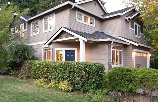 Beautiful Martha lake home available now! Gallery 1