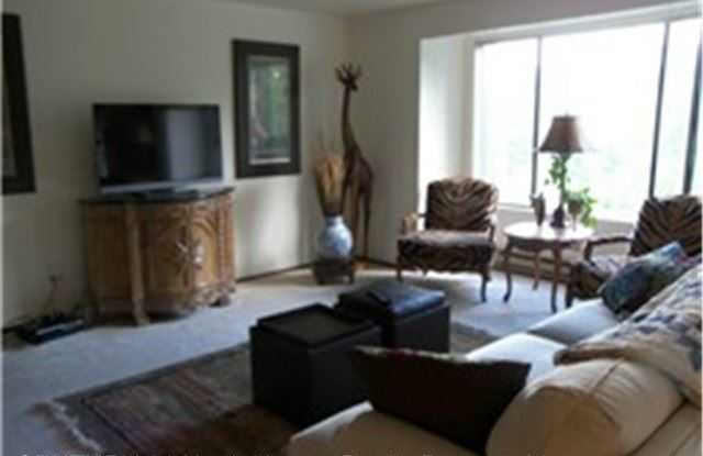 200 Mountain Park Blvd #A202 Gallery 4