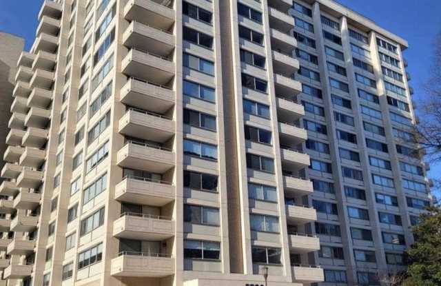 5500 FRIENDSHIP BOULEVARD photos photos