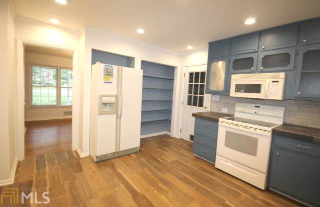 1404 Drayton Woods Dr Gallery 3