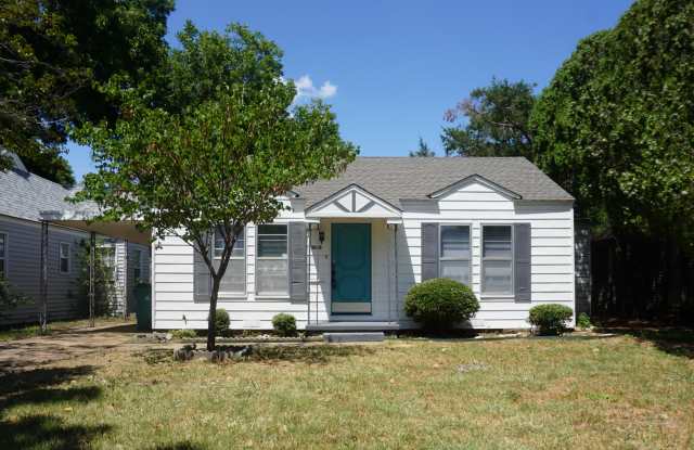 1630 Speedway Ave photos photos