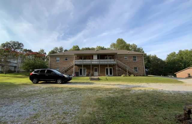 210 Walnut Drive Gallery 3