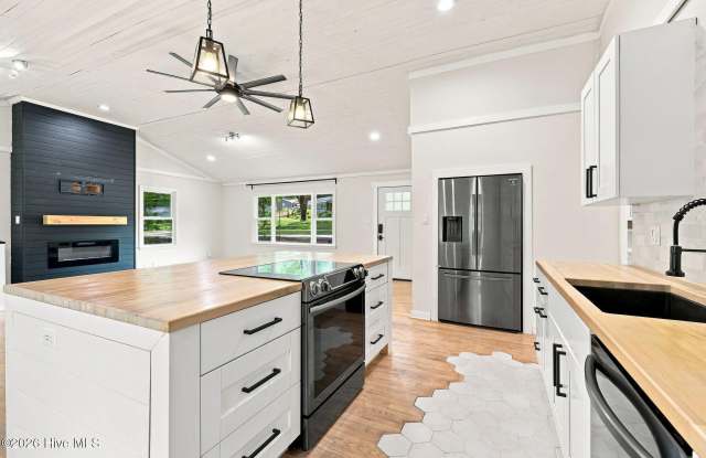 3108 Brentwood Road Gallery 4