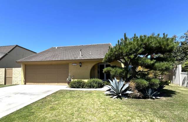 Wonderful Home! 3-Bedrooms, 2-Bath Plus Office/Den Close to the Beach! photos photos