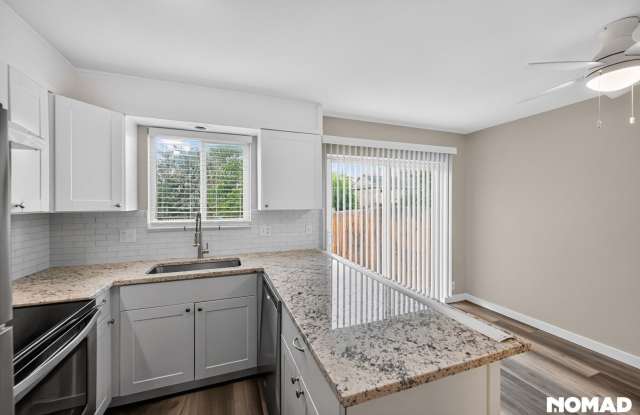 Charming 4BR Townhome in Aurora - FULLY REMODELED!!! photos photos Charming 4BR Townhome in Aurora - FULLY REMODELED!!! photos photos