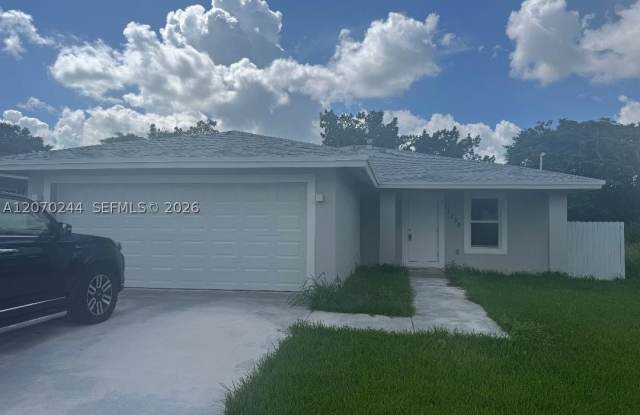 12230 SW 219th St photos photos