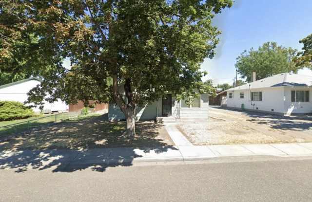 1614 Marshall Avenue - 1614 Marshall Avenue, Richland, WA 99354