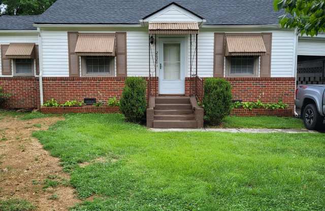 2620 Shelby Street - 2620 Shelby Street, Bristol, TN 37620