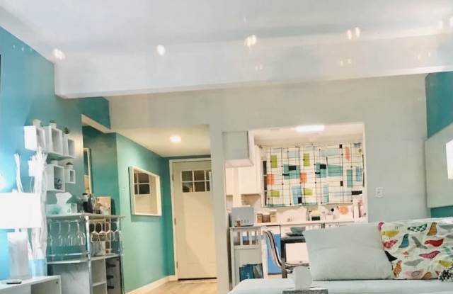 2143 Windsor Avenue Gallery 3