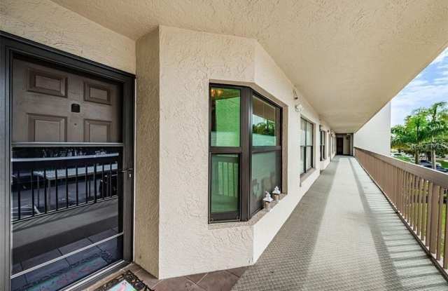 1324 PASADENA AVENUE S - 1324 Pasadena Ave S # B, South Pasadena, FL 33707