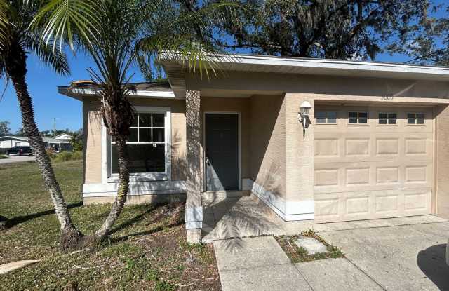 3 bedroom, 2 bathroom Sarasota home, plus garage and beautiful lot, conveniently located near Downtown, beaches, and restaurants!! photos photos