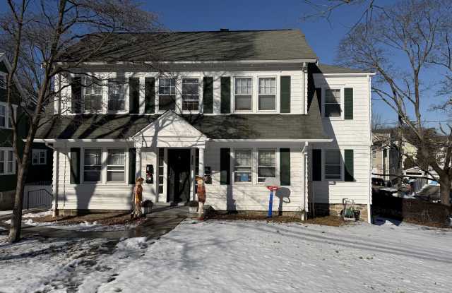 130 Rock Spring Road unit: #4 - 130 Rock Spring Road, Stamford, CT 06906