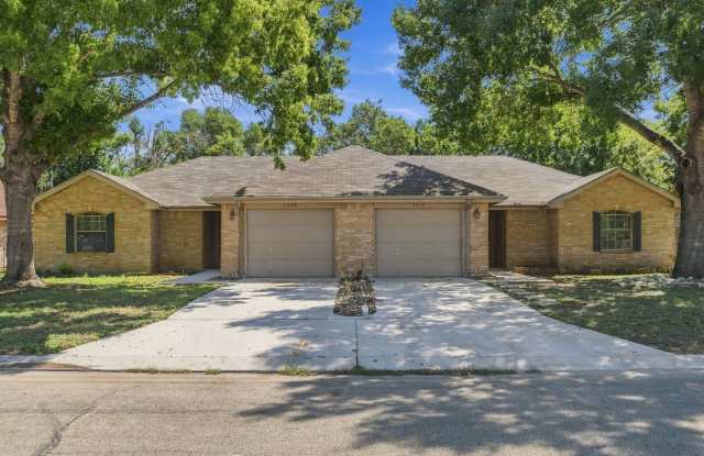 1320 SUMMERWOOD DR Gallery 1