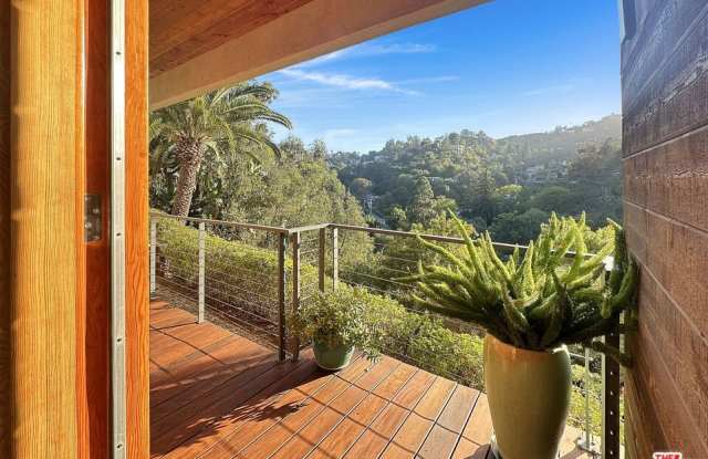 8265 Mannix Dr Gallery 2