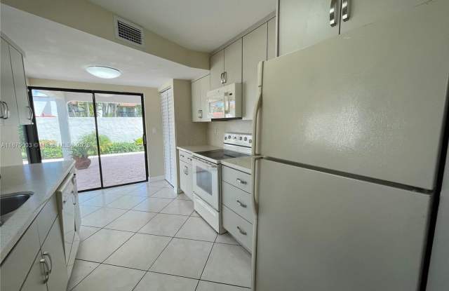 1301 SW 124th Court 20-A, Miami, FL 33184 photos photos