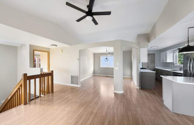 3 Bed 2 Bath - Large Yard - Group - Dog Friendly - Island Hospital Gallery 3