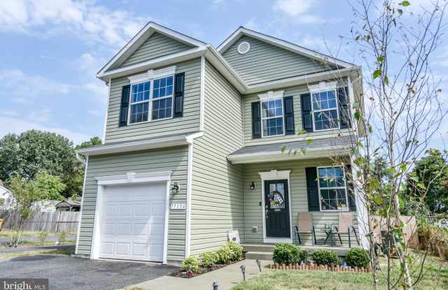 7715 OVERHILL ROAD Gallery 2