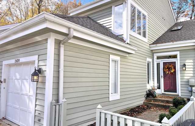2820 MOCKINGBIRD CT Gallery 3