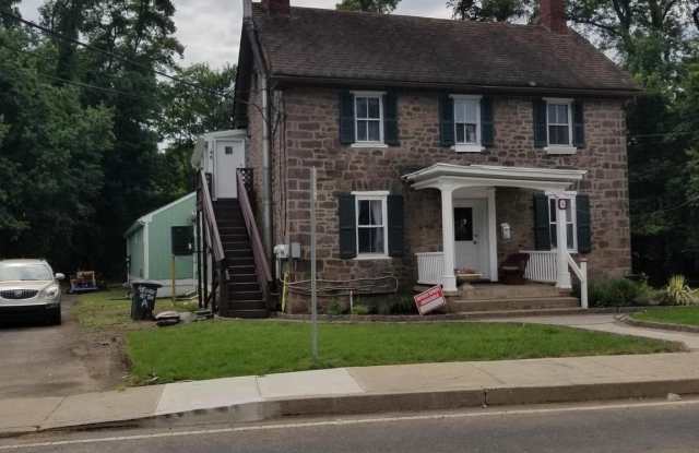 45 E AFTON AVENUE - 45 East Afton Avenue, Yardley, PA 19067