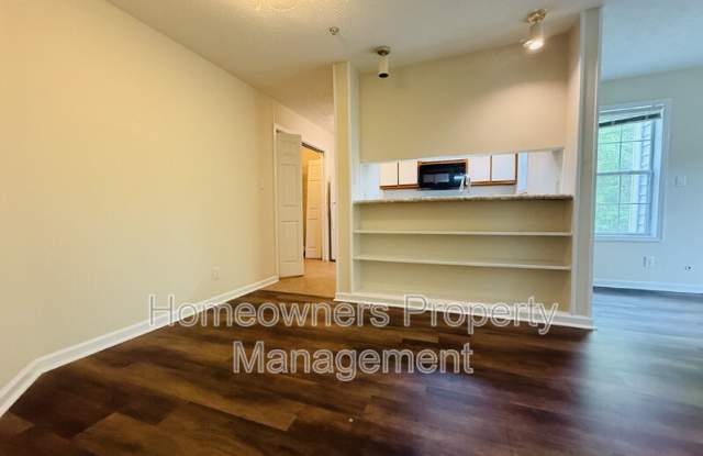 349-5 Waterdown Dr Gallery 3