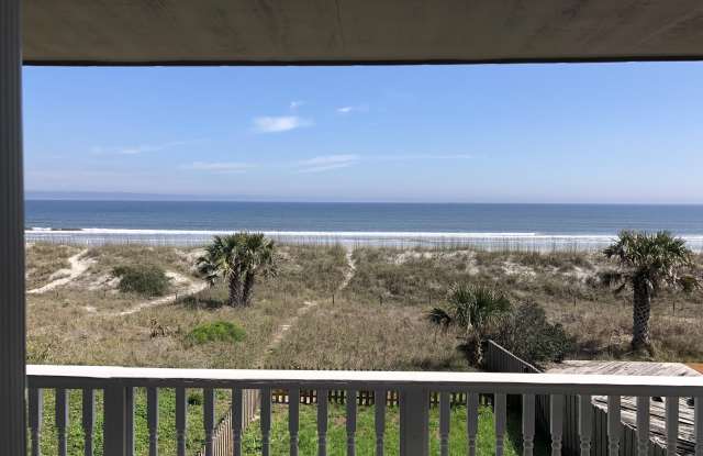 728 OCEAN FRONT - 728 Ocean Front, Neptune Beach, FL 32266