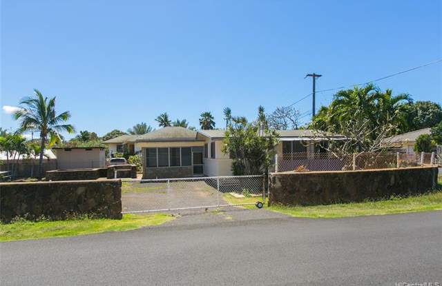 84-704 Fricke Street - 84-704 Fricke Street, Makaha, HI 96792
