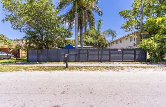 508 NW 8th Ave photos photos