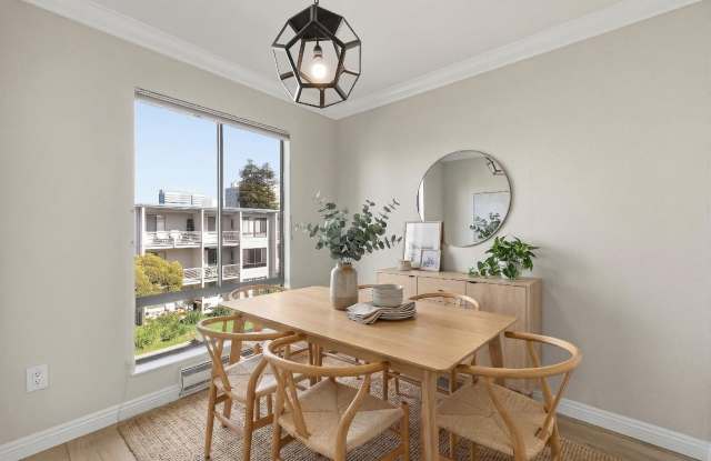 8 Commodore Dr Gallery 4