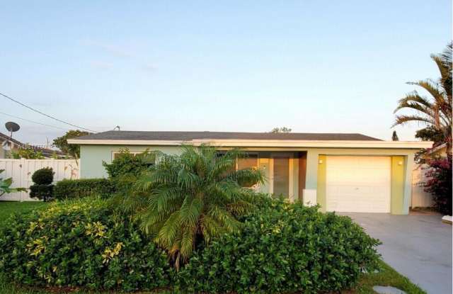 4611 SW 42 Terrace Gallery 3