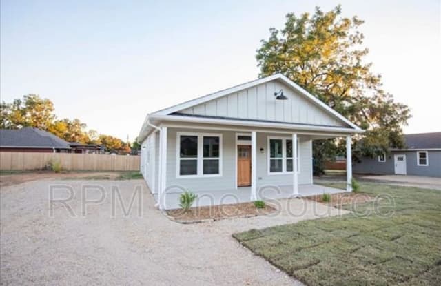 802 Walnut St photos photos