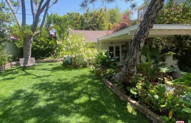 1602 Courtney Ave photos photos