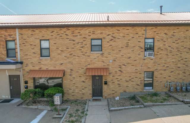 202 East Franklin Street - 1 Gallery 2