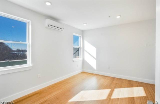 100 North Ave Gallery 3