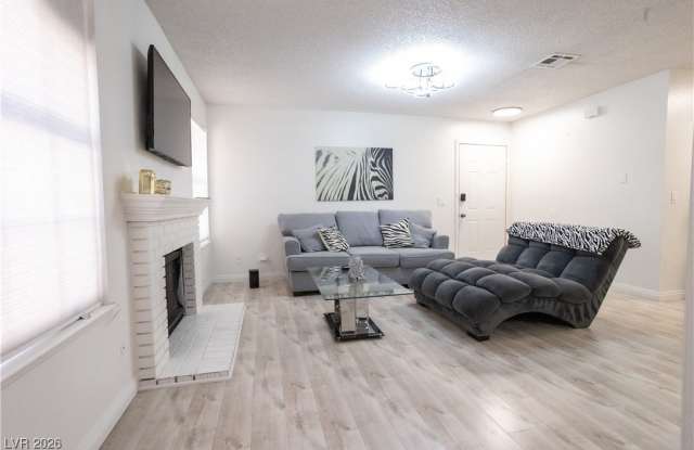 5576 W Rochelle Avenue photos photos