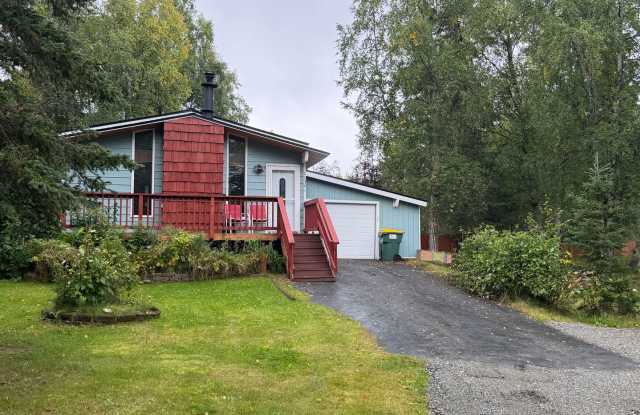 South Anchorage 3 Bedroom/1.75 Bath Home with Sun Room! Gallery 1