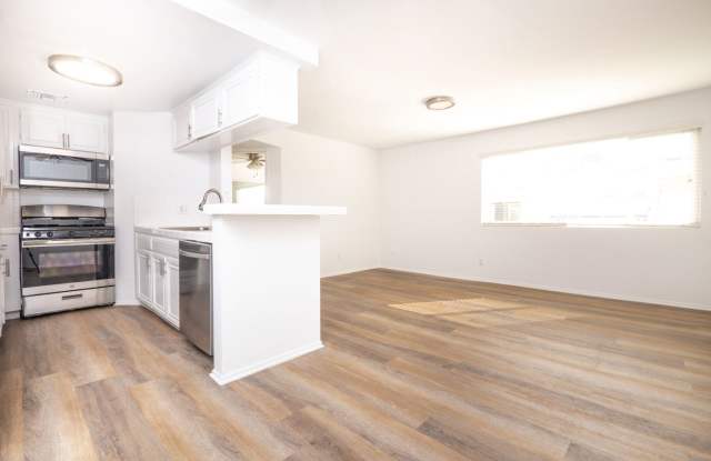 5308 Denny Ave. photos photos