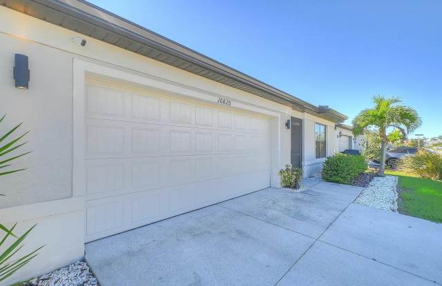 10820 MARLBERRY Way Gallery 4