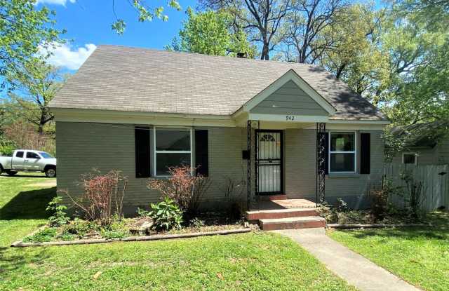 942 Patterson Cv photos photos
