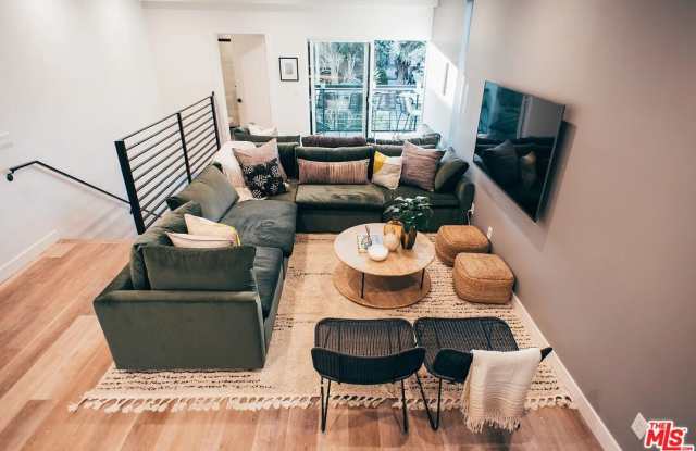 838 N Harvard Blvd photos photos