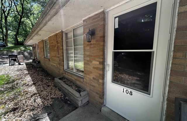 108 E OAKDALE Road photos photos